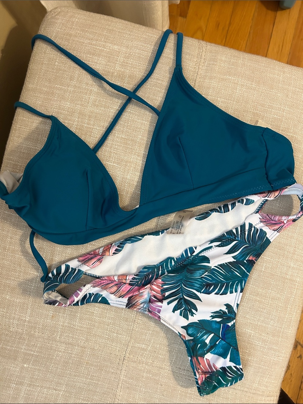 Cupshe Teal Triangle Bikini Top with Tropical Print Bottom - Women Swim